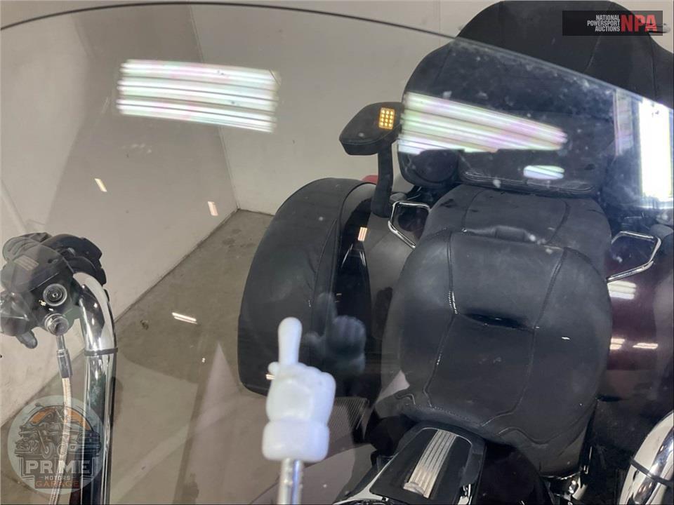 2011 Harley-Davidson FLHTCUTG TRIGLIDE UL CLSC — фото 17