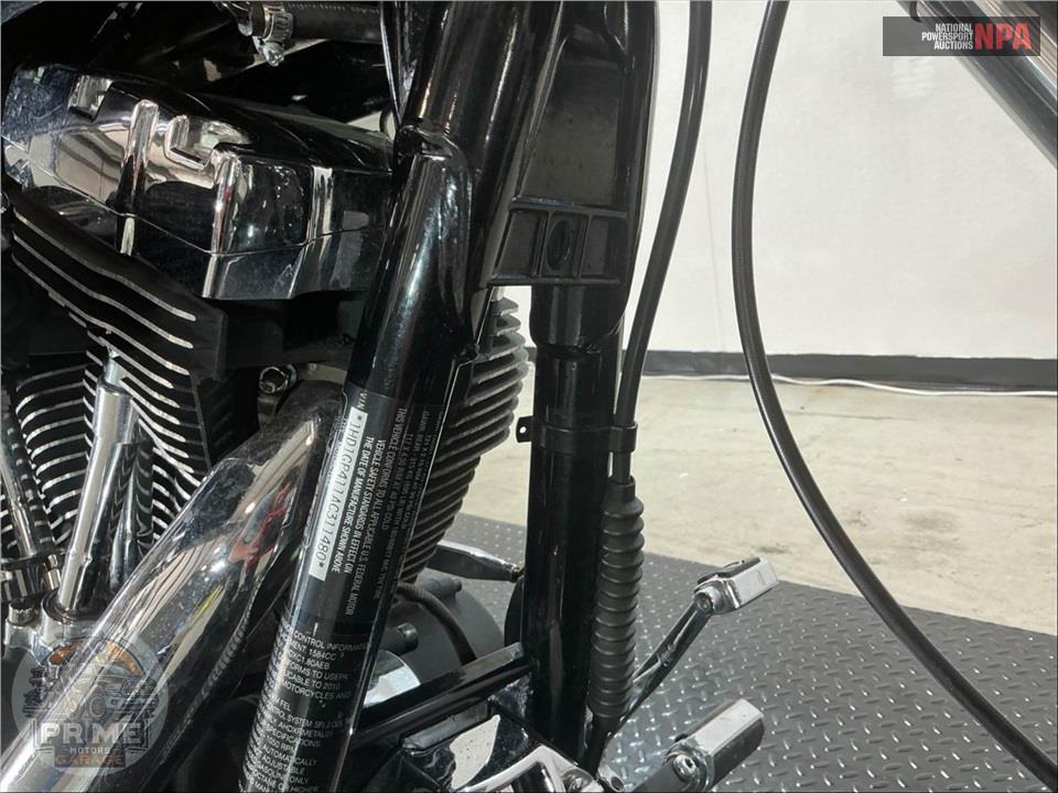 2010 Harley-Davidson FXDWG DYNA WIDE GLIDE — фото 15