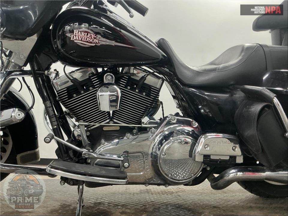 2009 Harley-Davidson FLHTC ELECTRA GLIDE CLASSIC — фото 7