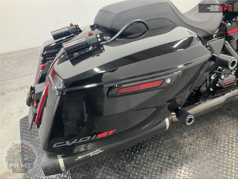 2024 Harley-Davidson FLTRXSTSE CVO ROAD GLIDE ST — фото 15