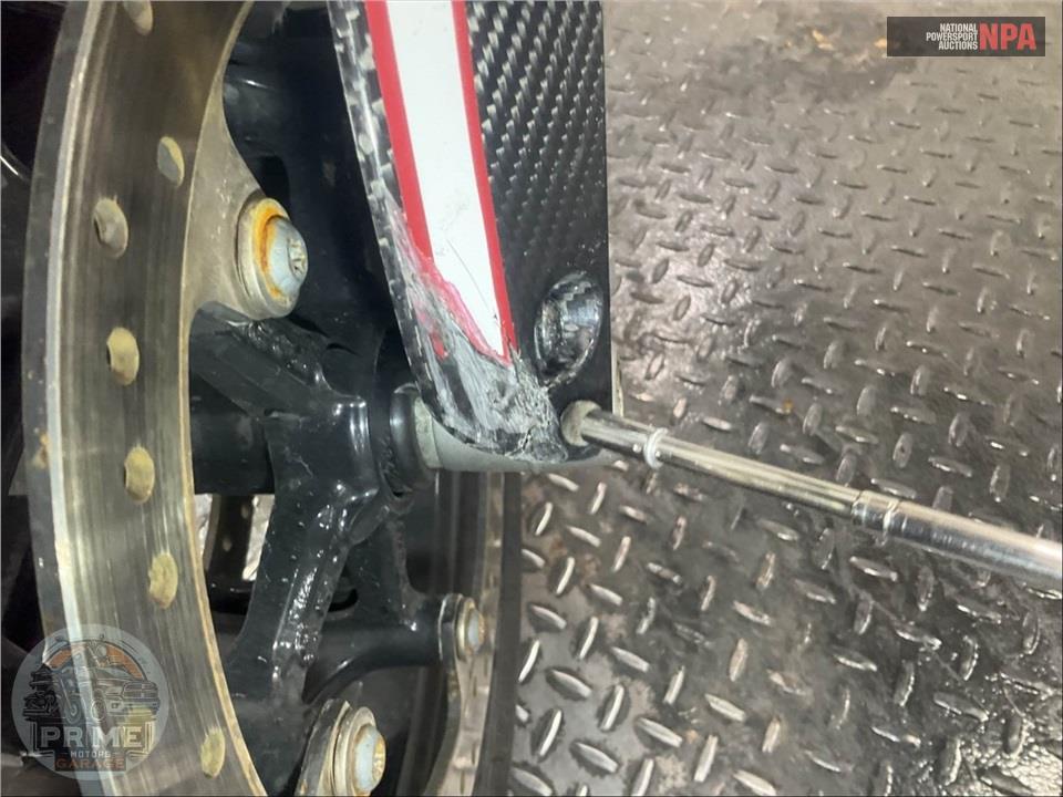 2022 Indian Motorcycle FTR R CARBON — фото 16