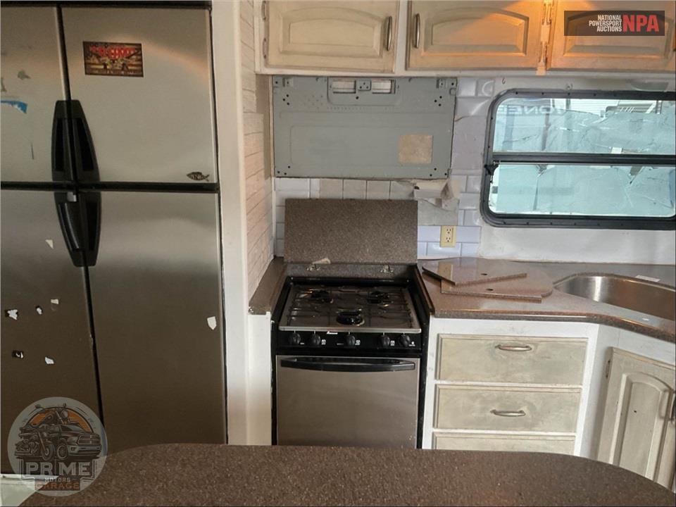 2010 Keystone Rv M-3640 RL - ALPINE FIFTH WHEEL SERIES — фото 39