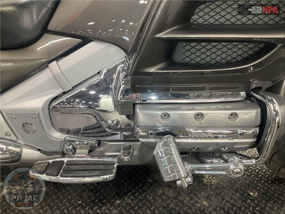 2010 Honda GL1800HPMA GOLDWING — фото 6