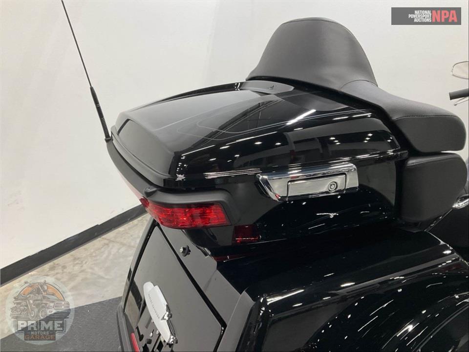 2024 Harley-Davidson FLHTCUTG TRI GLIDE ULTRA CLASSIC — фото 15