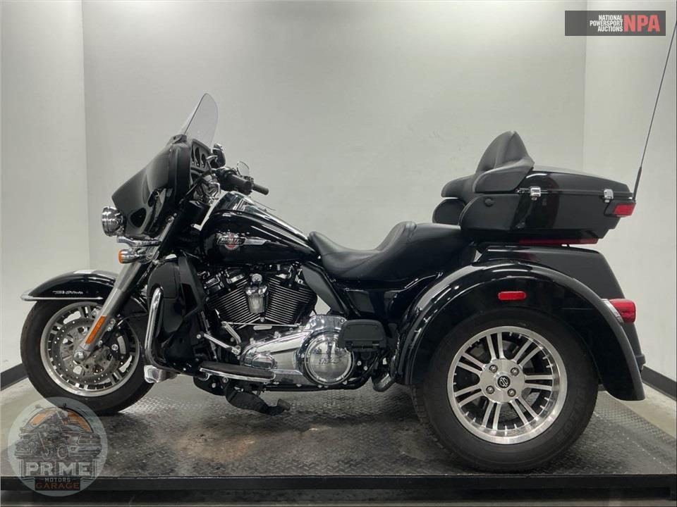 2024 Harley-Davidson FLHTCUTG TRI GLIDE ULTRA CLASSIC — фото 3