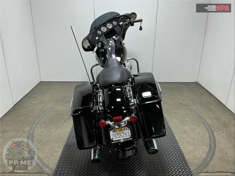 2023 Harley-Davidson FLHX STREET GLIDE — фото 4