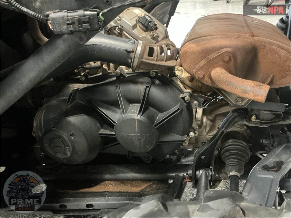 2025 Can-Am COMMANDER MAX XT 700 — фото 9
