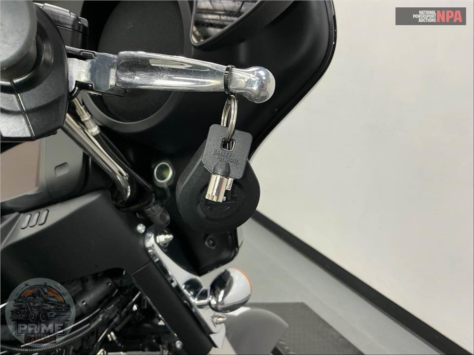 2022 Harley-Davidson FLHX STREET GLIDE — фото 10