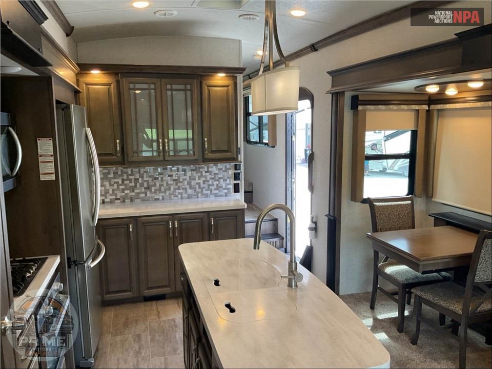 2018 Keystone Rv M-3811 MS - MONTANA FIFTH WHEEL SERIES — фото 8