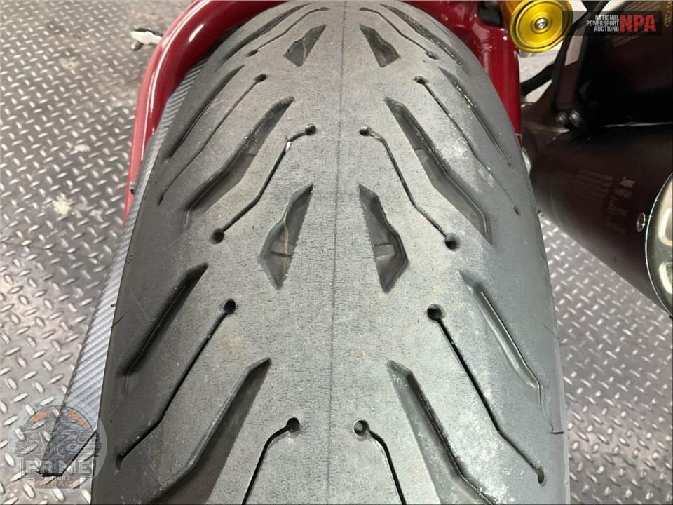 2022 Indian Motorcycle FTR R CARBON — фото 17