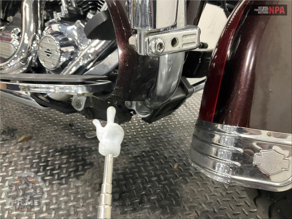 2013 Harley-Davidson FLHTK ELECTRA GLIDE UL LI — фото 18