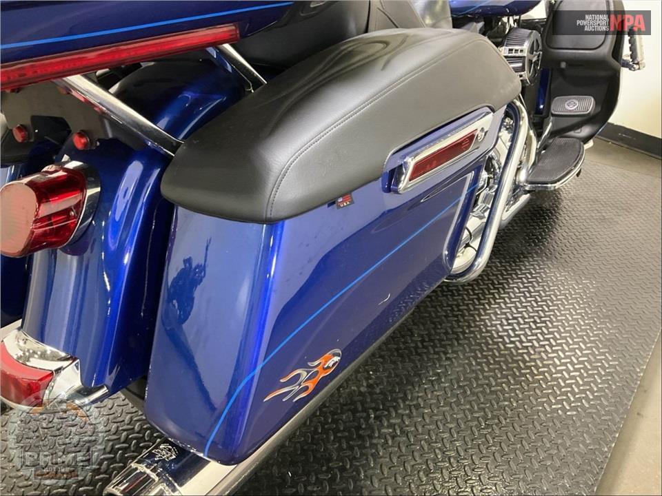 2015 Harley-Davidson FLHTKL ULTRA LIMITED LOW — фото 20