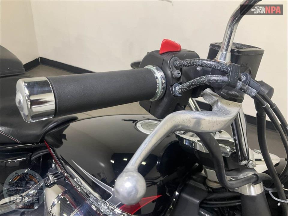 2013 Yamaha XVS13ADB/C V-STAR 1300 — фото 27