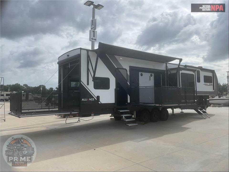 2024 Alliance Rv M-42V13 - VALOR FIFTH WHEEL SERIES — фото 4