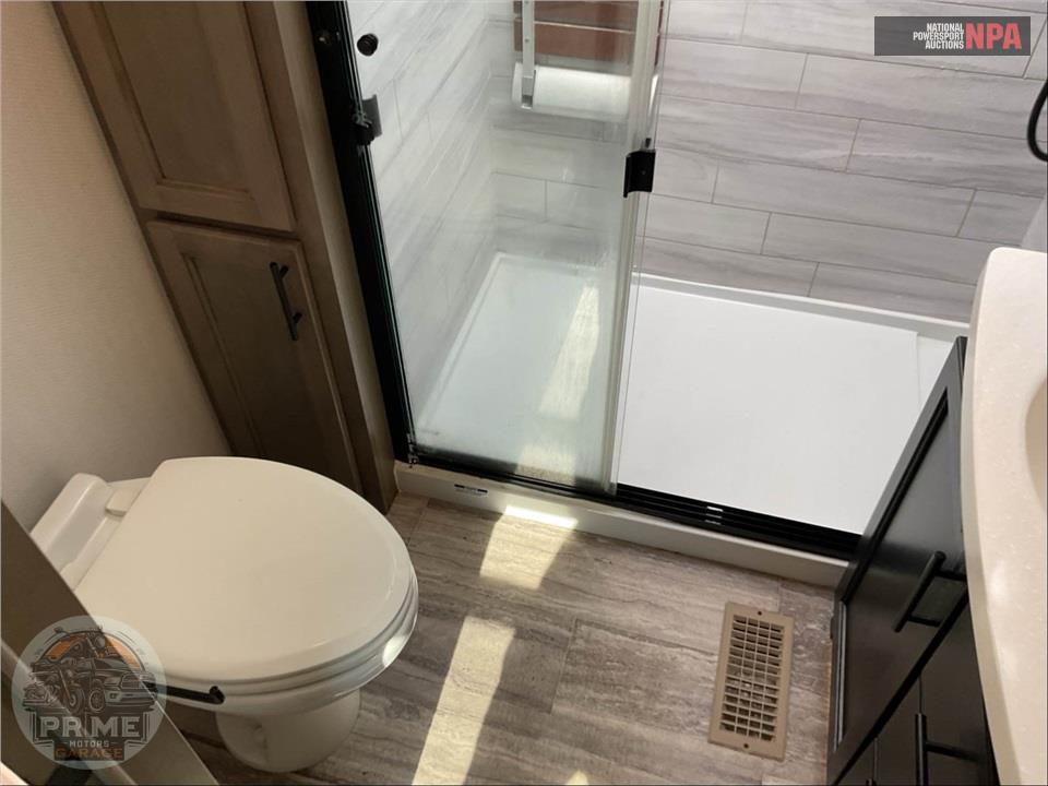 2021 Riverstone M-3670RL - RESERVE FIFTH WHEEL SERIES — фото 20