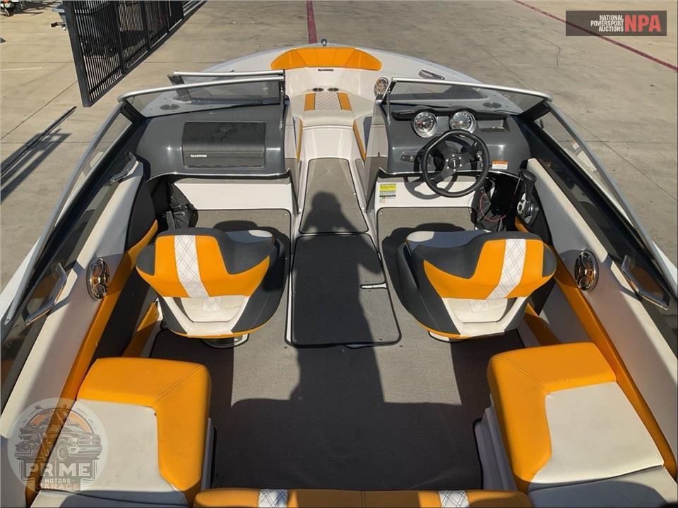 2017 Glastron Boat GTS207/BR(**) GTS SERIES L=22/E=1 200HP BRP JD — фото 8