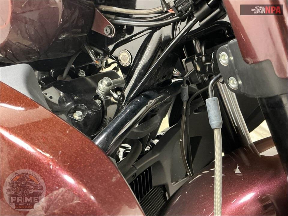 2024 Harley-Davidson FLHXSE CVO STREET GLIDE — фото 12