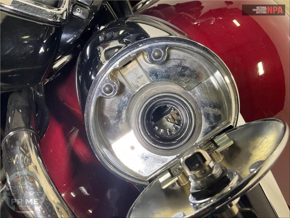 2014 Harley-Davidson FLHTK ELECTRA GLIDE ULTRA LIMITED — фото 26