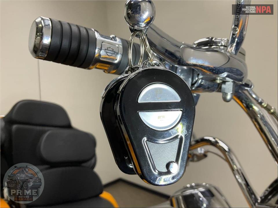 2022 Harley-Davidson FLTRKSE CVO ROAD GLIDE LIMITED — фото 11
