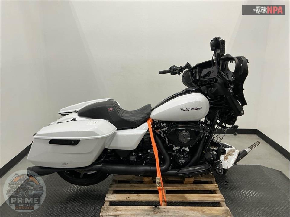 2025 Harley-Davidson FLHX STREET GLIDE — фото 1