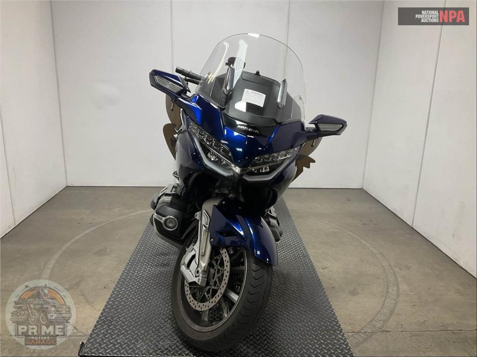 2018 Honda GL1800 GOLDWING TOUR (BLUE) — фото 2