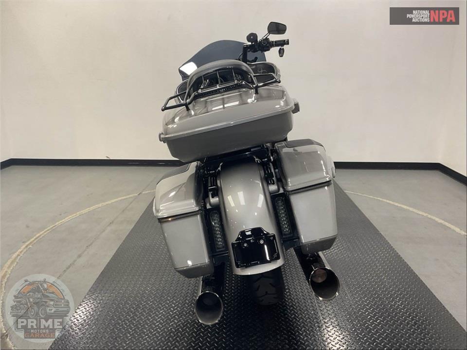 2023 Harley-Davidson FLTRXSE CVO ROAD GLIDE — фото 4