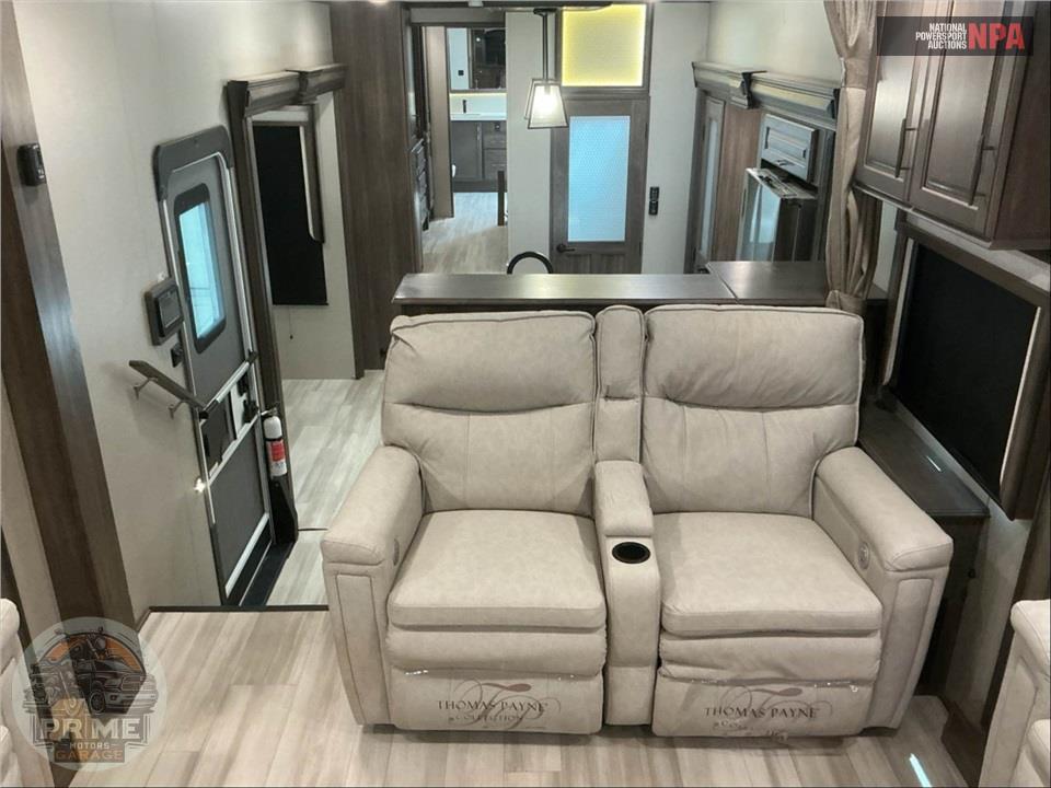 2022 Grand Design Recreational Vehicles M-380FL - SOLITUDE FIFTH WHEEL SERIES — фото 7