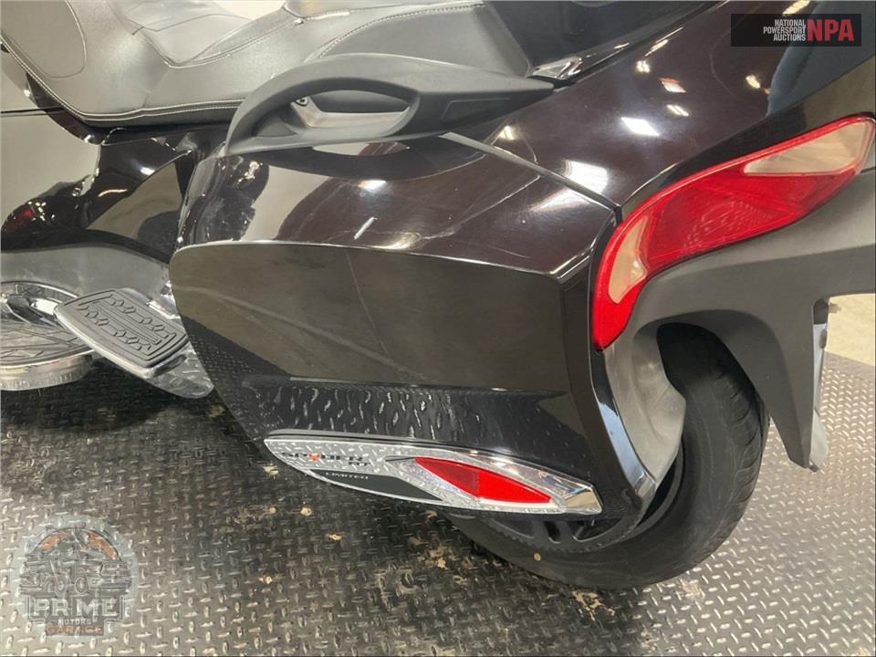 2013 Can-Am SPYDER RT SE5 LIMITED — фото 19