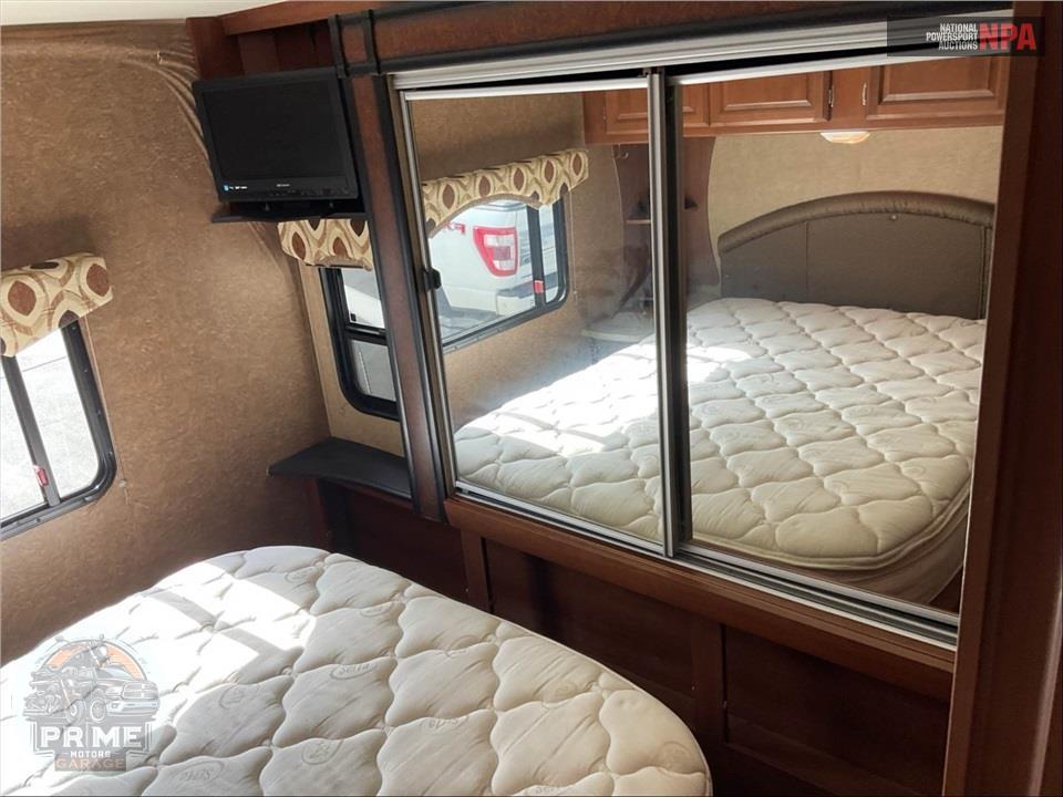 2015 Coachmen By Forest River M-280 DS CHEVROLET 4500 - LEPRECHAUN SERIES — фото 28