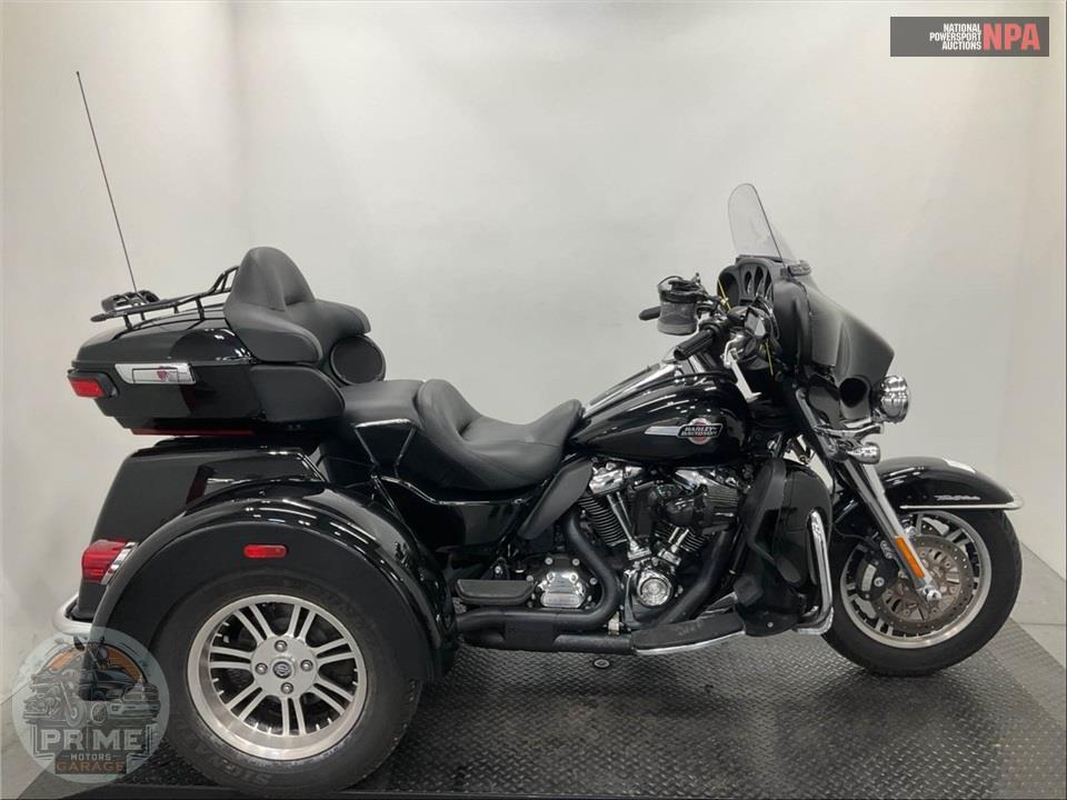 2023 Harley-Davidson FLHTCUTG TRI GLIDE ULTRA CLASSIC — фото 1
