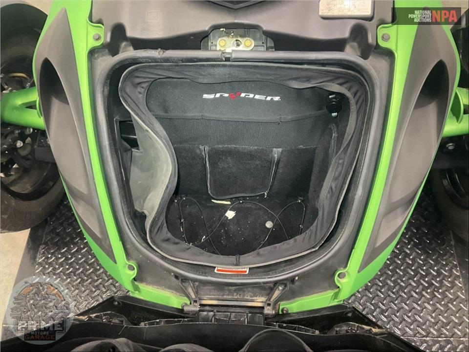 2012 Can-Am SPYDER RS-S SE5 — фото 15