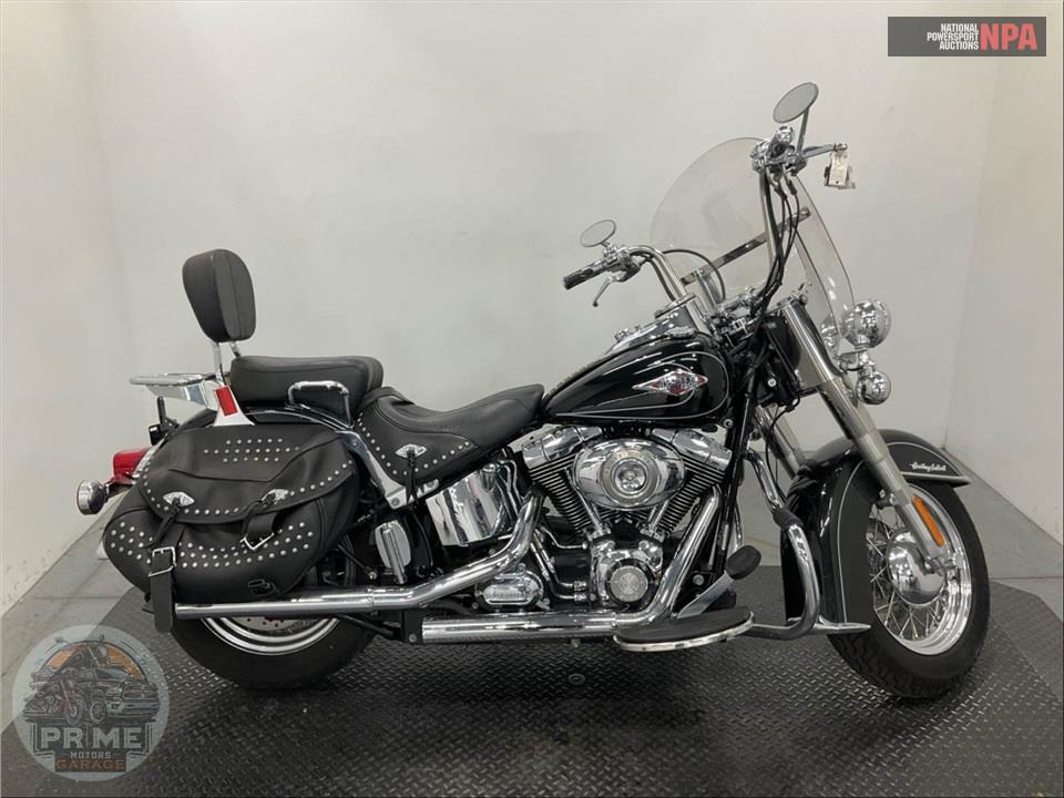 2010 Harley-Davidson FLSTC HERITAGE SOFTAIL CLASSIC — фото 1