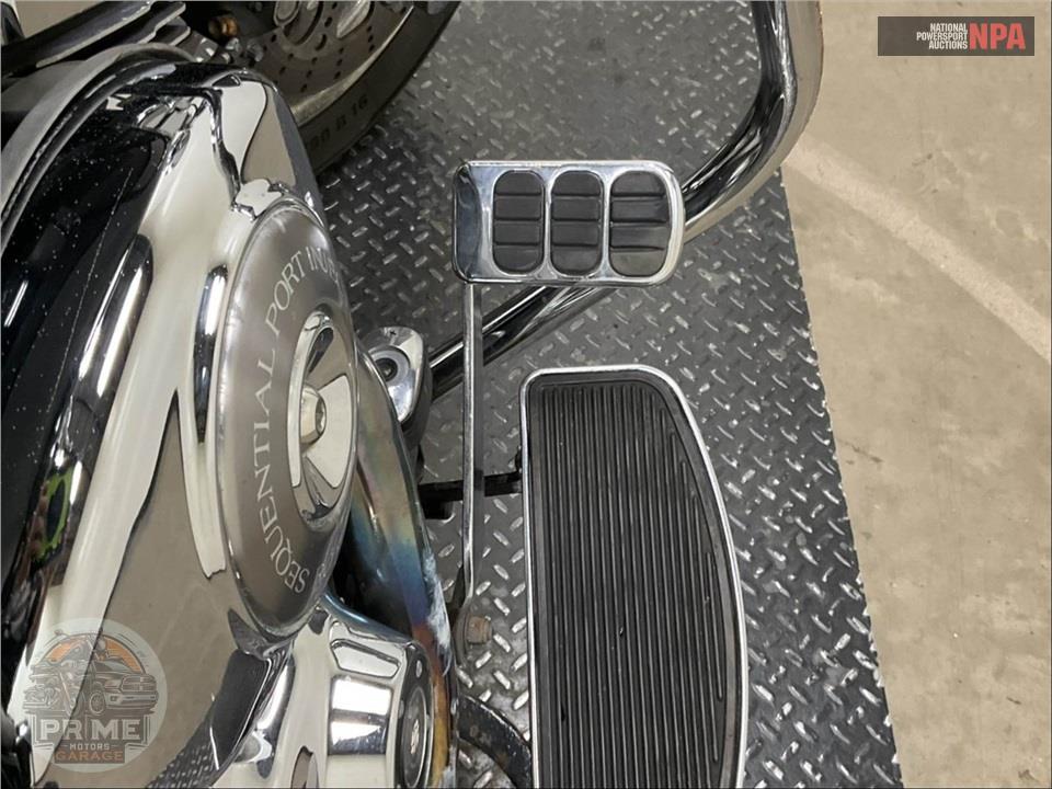 2006 Harley-Davidson FLHRCI ROAD KING CLASSIC — фото 43