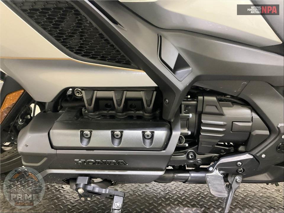 2025 Honda GOLD WING TOUR AUTOMATIC DCT — фото 7