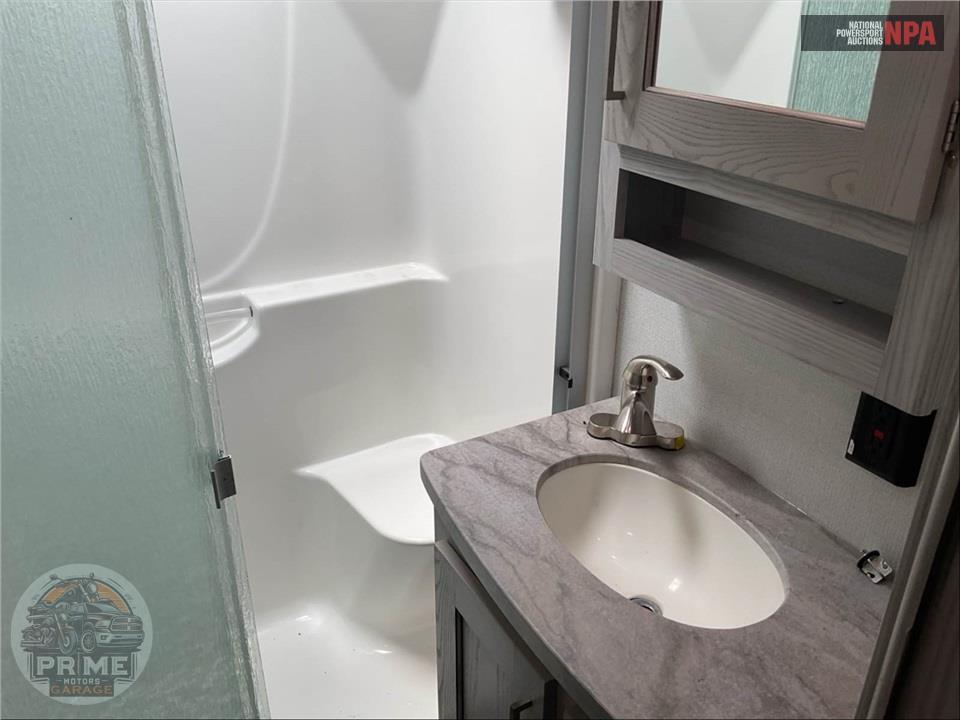 2020 Keystone Rv M-385 BR - MONTANA HIGH COUNTRY FIFTH WHEEL SERIES — фото 18