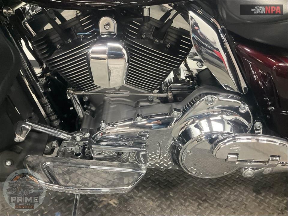 2015 Harley-Davidson FLHTKSE CVO ULTRA LIMITED — фото 7