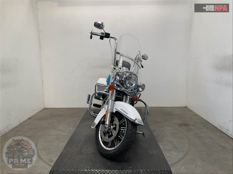 2016 Harley-Davidson FLHR ROAD KING — фото 2