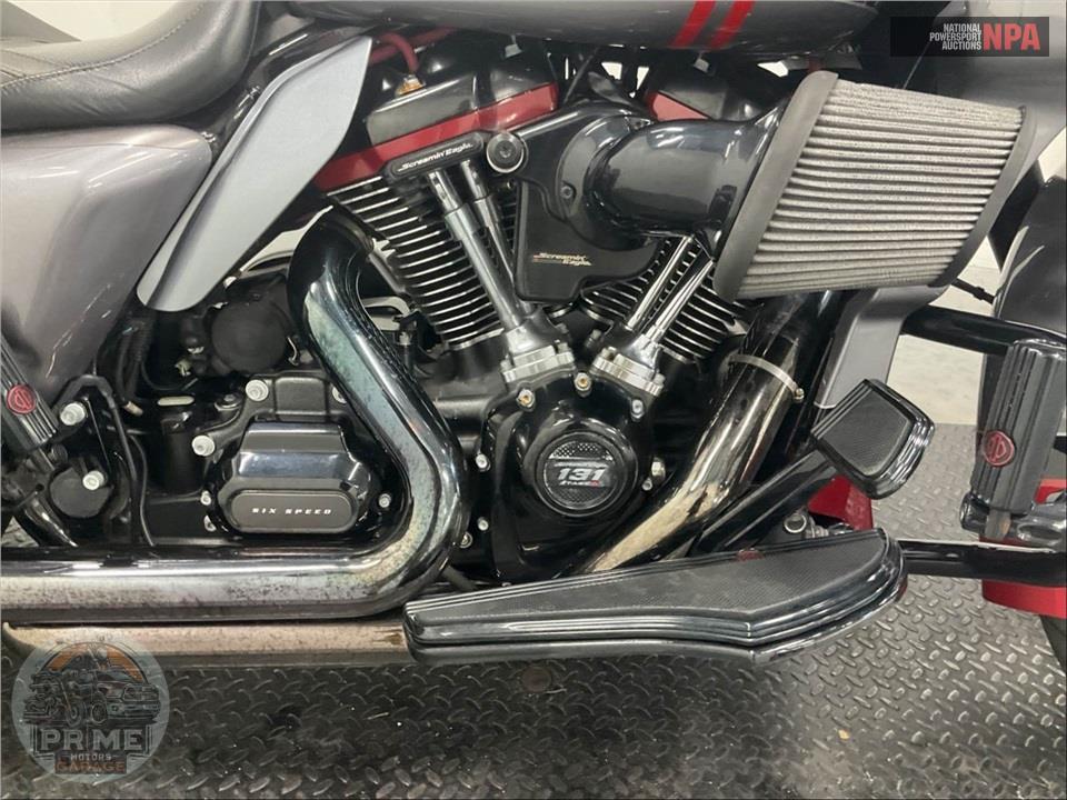 2019 Harley-Davidson FLTRXSE CVO ROAD GLIDE — фото 6
