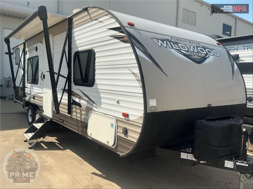 2018 Wildwood By Forest River M-261BHXL X-LITE SERIES — фото 1