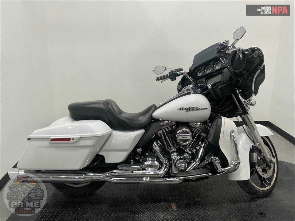 2016 Harley-Davidson FLHXS STREET GLIDE SPECIAL — фото 1