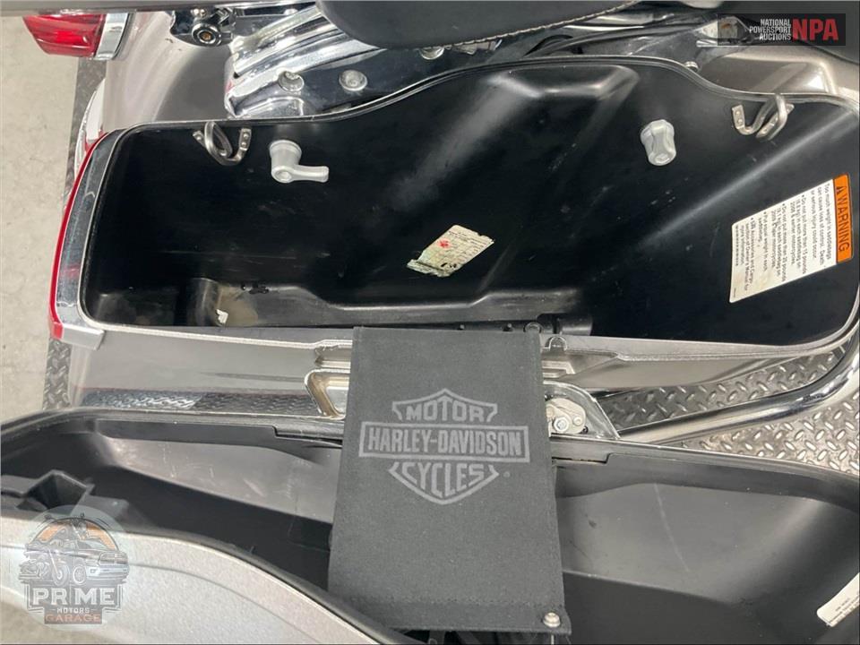 2017 Harley-Davidson FLHTK ULTRA LIMITED — фото 29