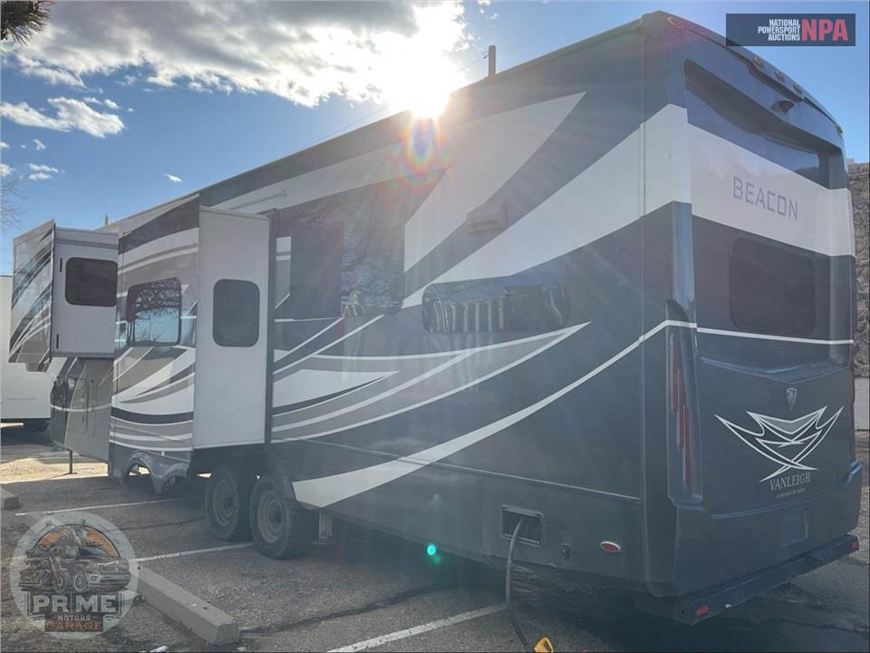 2023 Vanleigh Rv M-41LKB - BEACON FIFTH WHEEL SERIES — фото 3