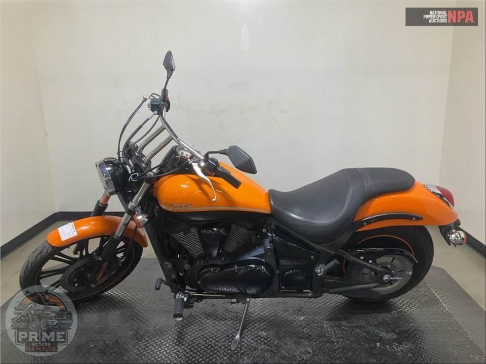 2021 Kawasaki VN900CMFAL VULCAN 900 CUSTOM — фото 3