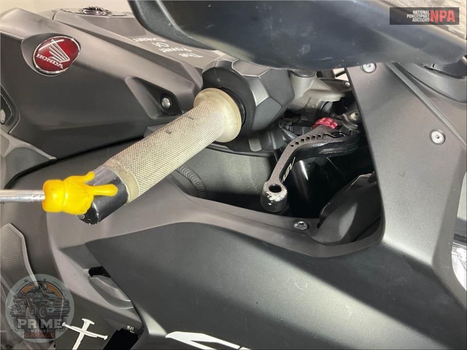 2018 Honda CBR1000RR — фото 21