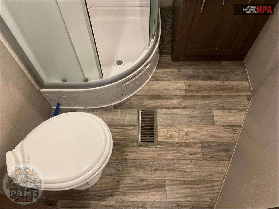 2019 Keystone Rv M-32 BHTS - HIDEOUT LUXURY SERIES — фото 18