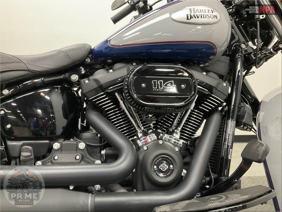 2023 Harley-Davidson FLHCS HERITAGE CLASSIC 114 — фото 6