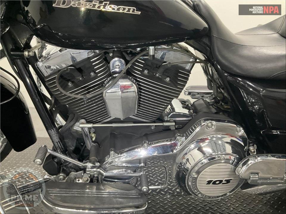 2013 Harley-Davidson FLHX STREET GLIDE — фото 7