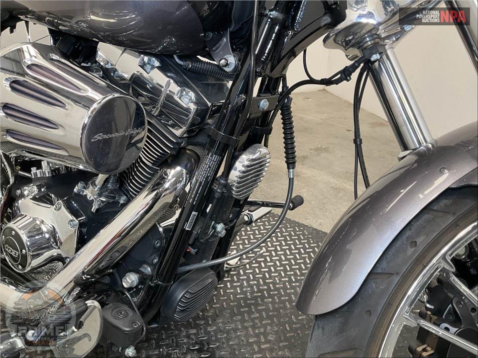 2015 Harley-Davidson FXSB BREAKOUT — фото 13