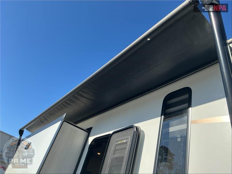 2022 Sabre By Forest River M-38DBQ - FIFTH WHEEL SERIES — фото 40
