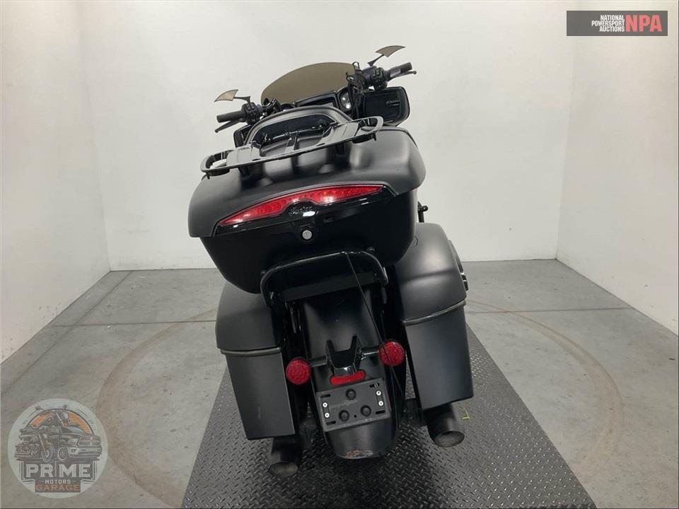 2021 Indian Motorcycle ROADMASTER DARK HORSE (BLACK SMOKE) — фото 4